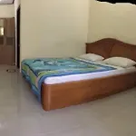 Gina\'S Guest House